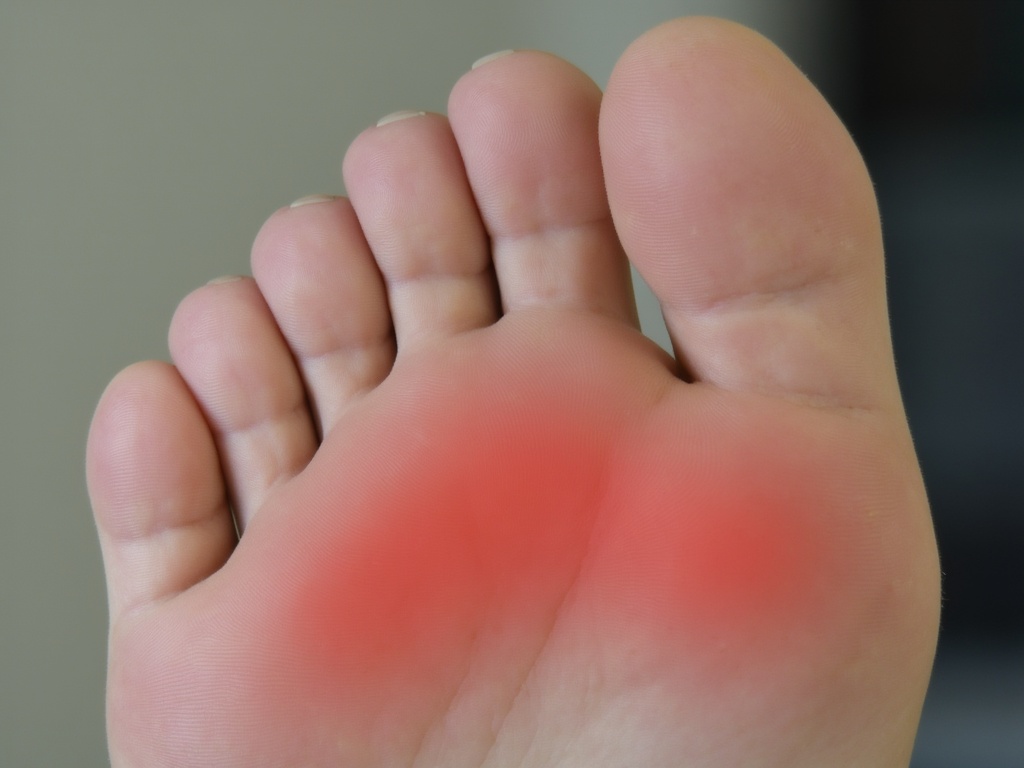 Read more about the article כאבים באצבעות הרגליים: מדרסים הפיתרון הטוב ביותר